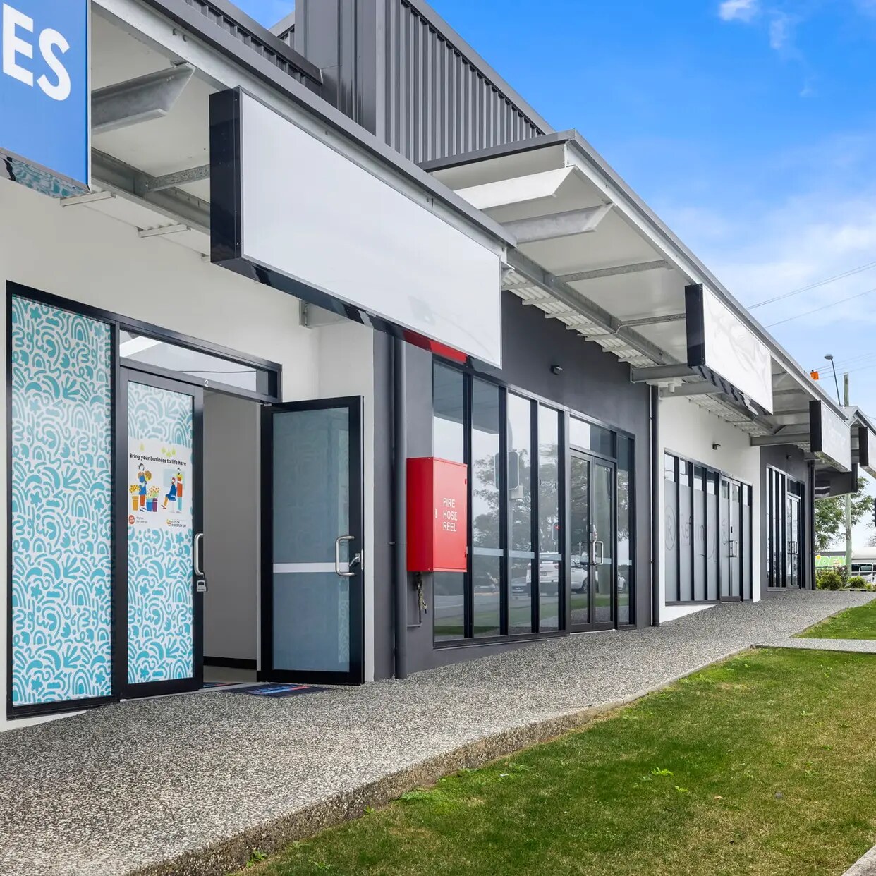 27 Oakey Flat Rd, Morayfield for lease Building Photo- Image 1 of 5