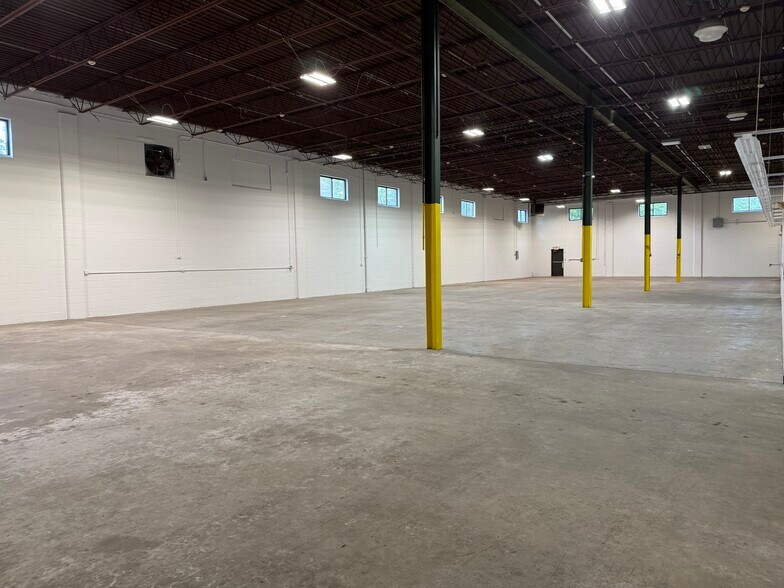 16 Rockhill Rd, Cherry Hill, NJ for lease - Interior Photo - Image 2 of 5