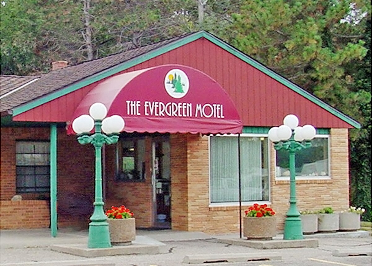 20001 W US Highway 54, Pratt, KS for sale Primary Photo- Image 1 of 1