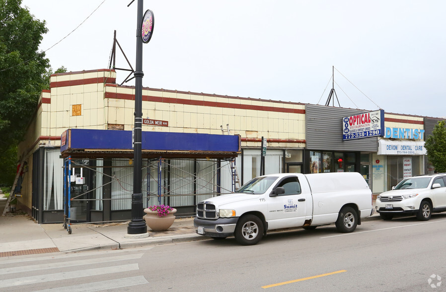 2816-2822 W Devon Ave, Chicago, IL for sale - Primary Photo - Image 1 of 1