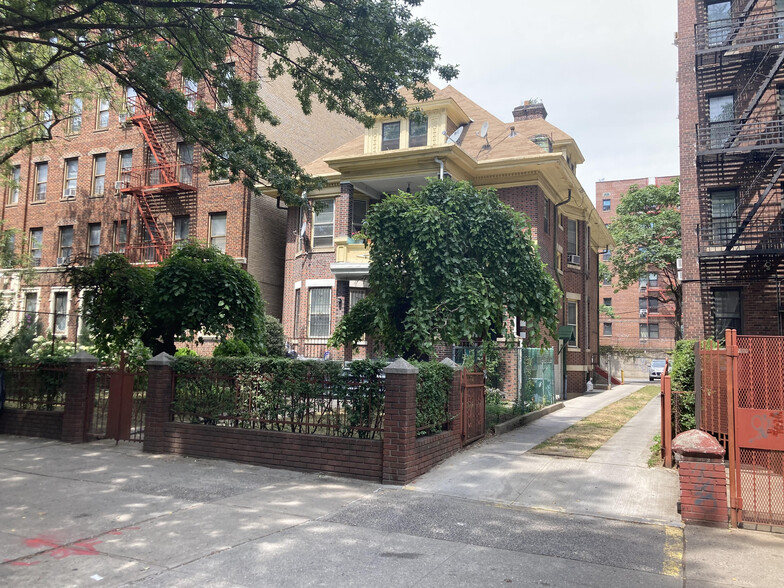 237 Lenox Rd, Brooklyn, NY for sale - Primary Photo - Image 1 of 1