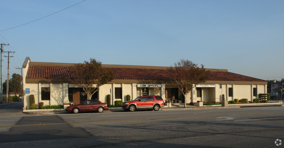 203-227 E Badillo St, Covina, CA for lease - Building Photo - Image 3 of 5