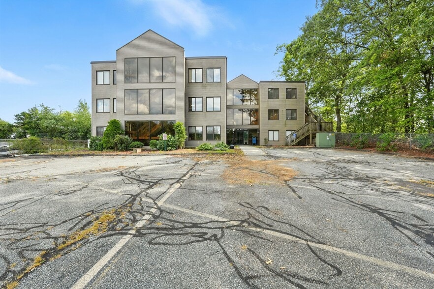 185 West Ave, Ludlow, MA for sale - Building Photo - Image 1 of 51