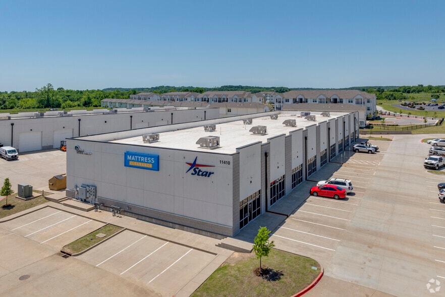 3412 W 114th St, Jenks, OK for lease - Building Photo - Image 3 of 6