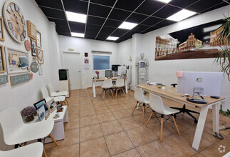 Retail in Colmenar Viejo, MAD for lease Interior Photo- Image 1 of 4