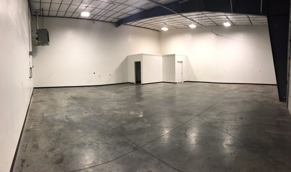 5634 S Yellowstone Hwy, Idaho Falls, ID for sale - Primary Photo - Image 1 of 1