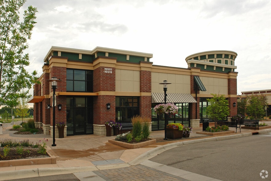 15501-15511 Grove Cir N, Maple Grove, MN for lease - Building Photo - Image 3 of 4