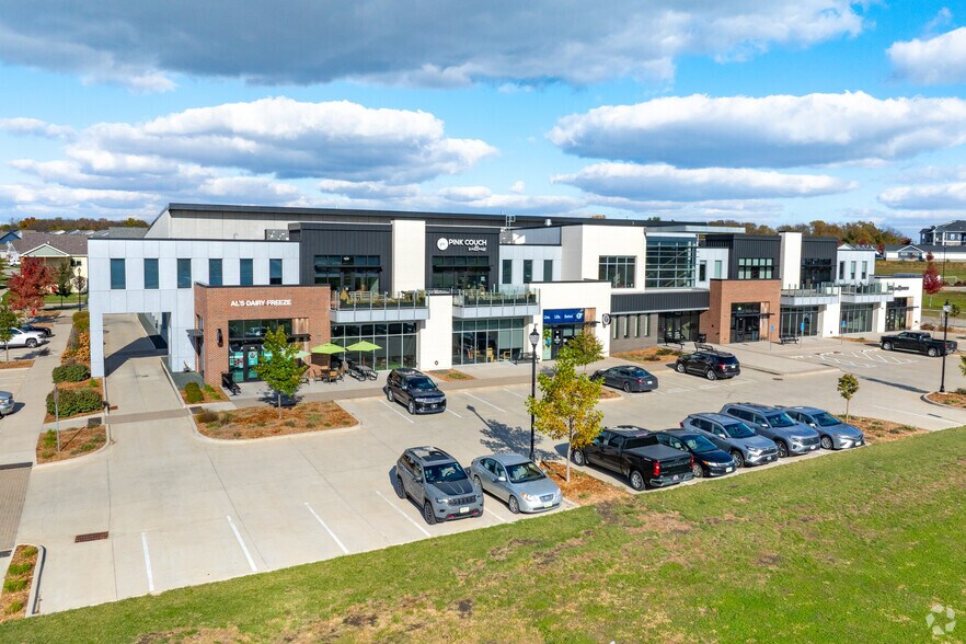 1220 NE Station Crossing Dr, Grimes, IA for sale - Primary Photo - Image 1 of 1