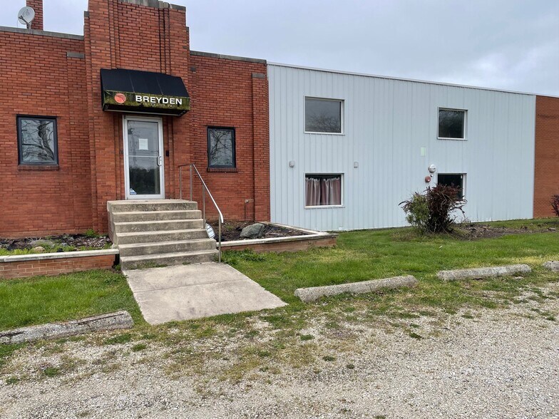 71 Radio Rd, Columbia City, IN for sale - Building Photo - Image 1 of 1