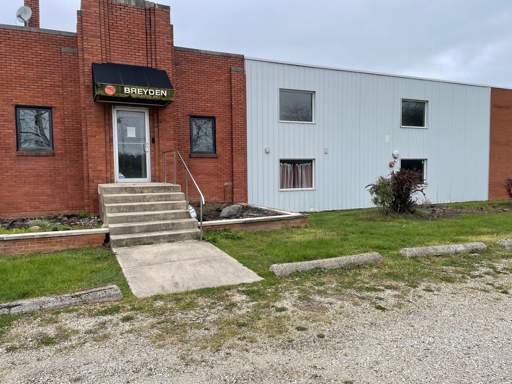71 Radio Rd, Columbia City, IN for sale Building Photo- Image 1 of 1