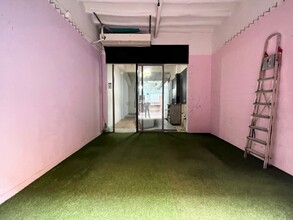 Retail in Igualada, Barcelona for lease Interior Photo- Image 2 of 9