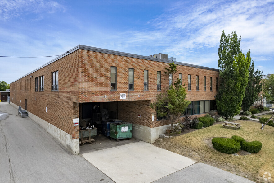 40 Samor Rd, Toronto, ON for lease - Building Photo - Image 2 of 6