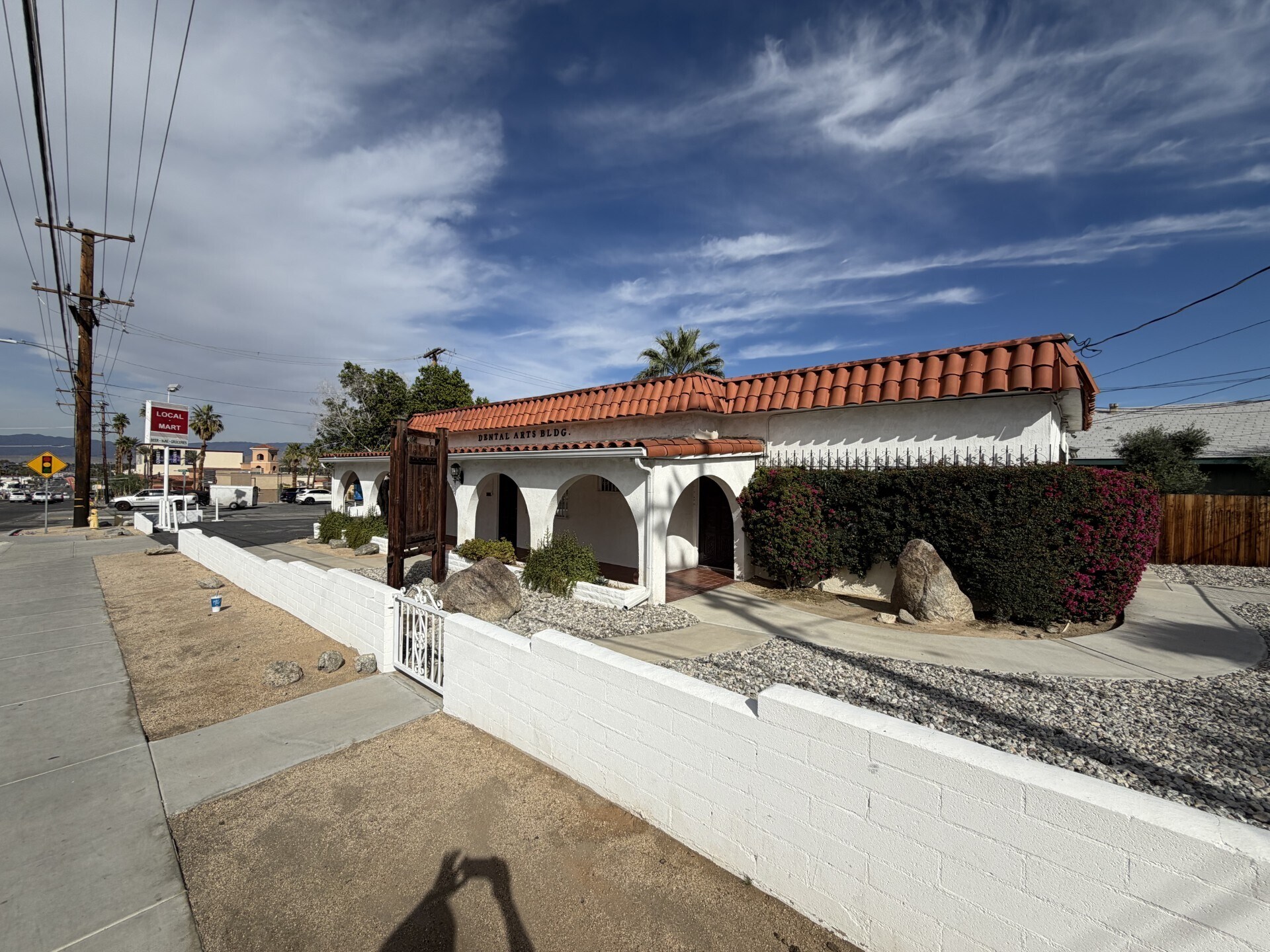 37086 Cathedral Canyon Dr, Cathedral City, CA for lease Interior Photo- Image 1 of 5