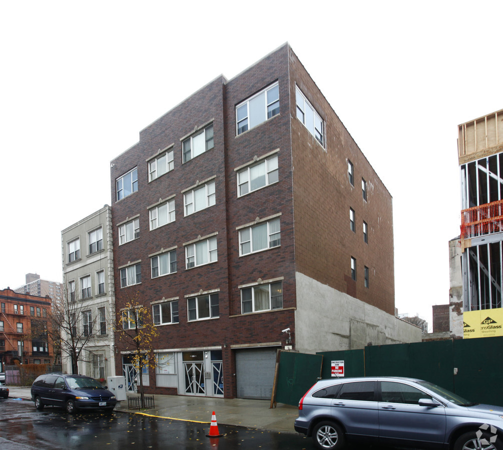 309 Grand Ave, Brooklyn, NY 11238 | LoopNet