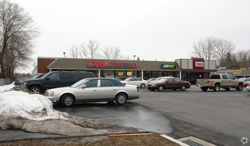 136-152 Mountain Rd, Suffield, CT for lease - Building Photo - Image 3 of 8