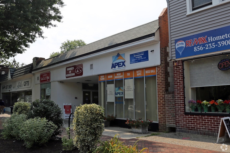 121 W Main St, Moorestown, NJ for sale - Building Photo - Image 1 of 1