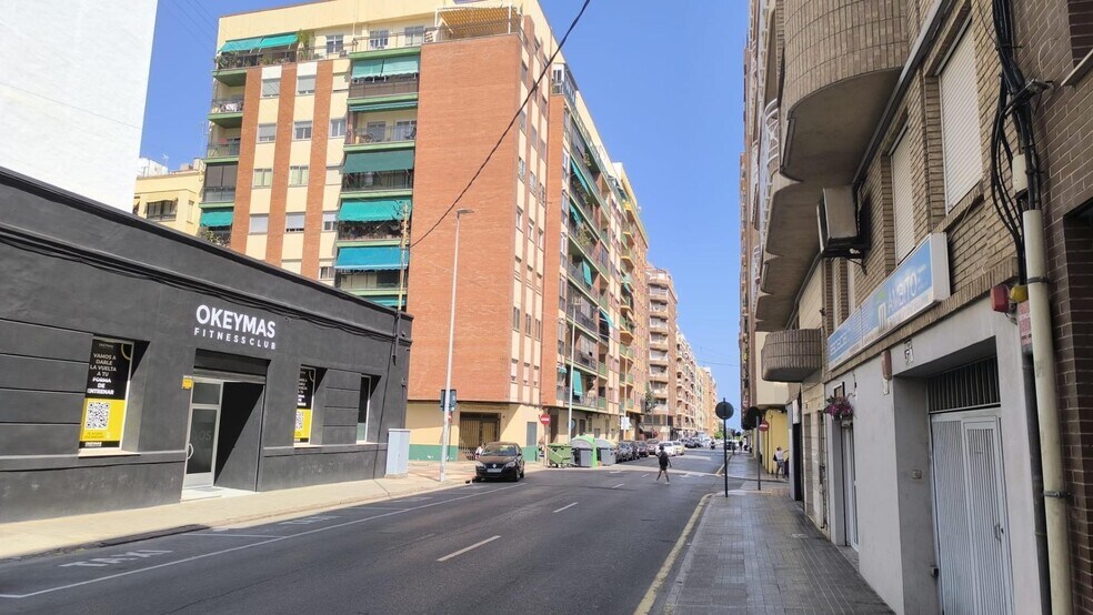 Carrer Orfebres Santalínea, 17, Castelló de la Plana, Castellón for sale - Building Photo - Image 3 of 10