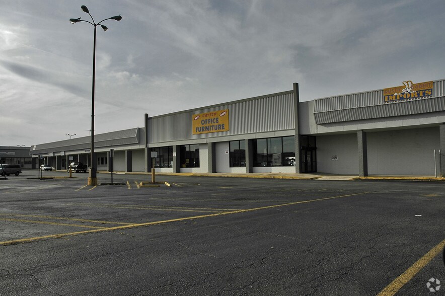 233 N Houston Rd, Warner Robins, GA for sale - Primary Photo - Image 1 of 1