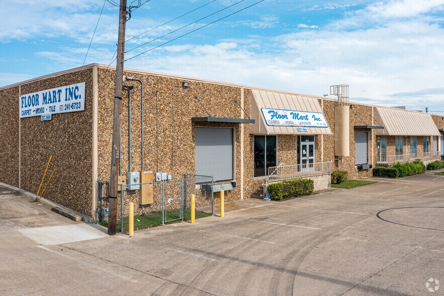 11410-11424 Grissom Ln, Dallas, TX for lease - Building Photo - Image 1 of 6