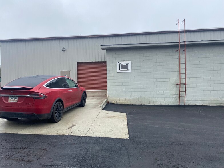 119 S Forrest St, Eatonton, GA for lease - Building Photo - Image 2 of 11