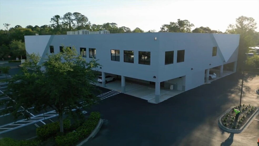6138 Kennerly Rd, Jacksonville, FL for lease - Commercial Listing Video - Image 2 of 5