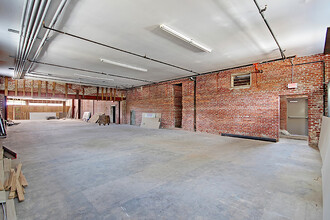 2000 Reynolds Ave, N Charleston, SC for lease Interior Photo- Image 1 of 21