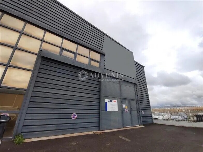 Industrial in Sète for lease - Building Photo - Image 1 of 5