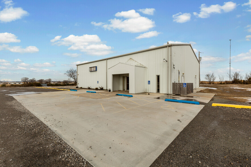 26243 State Highway 51, Wagoner, OK for lease - Building Photo - Image 3 of 64