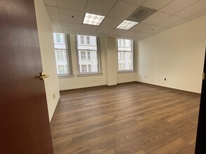 520-538 SW 6th Ave, Portland, OR for lease Interior Photo- Image 2 of 6