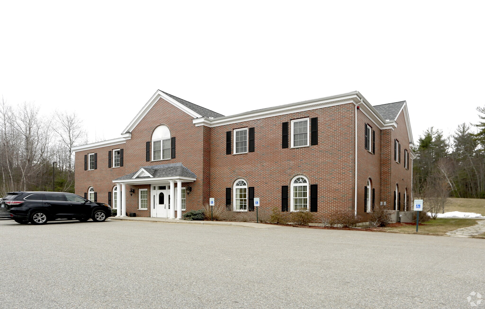 2 Village Green Rd, Hampstead, NH for sale Primary Photo- Image 1 of 1