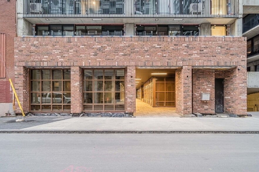 215 Rue Murray, Montréal, QC for lease - Building Photo - Image 2 of 8