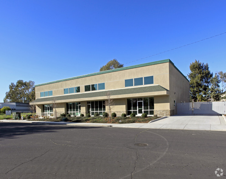 57 Commerce Pl, Vacaville, CA for sale - Primary Photo - Image 1 of 1