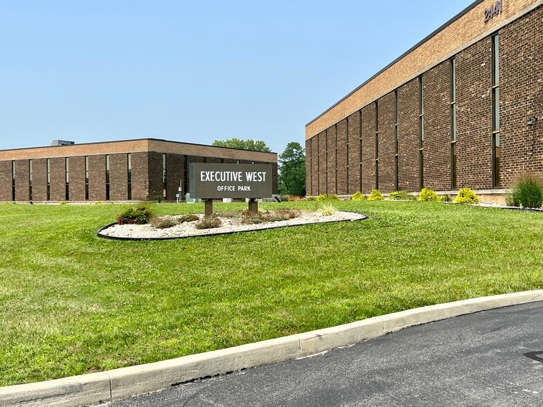 2421 Production Dr, Indianapolis, IN for lease - Building Photo - Image 1 of 5