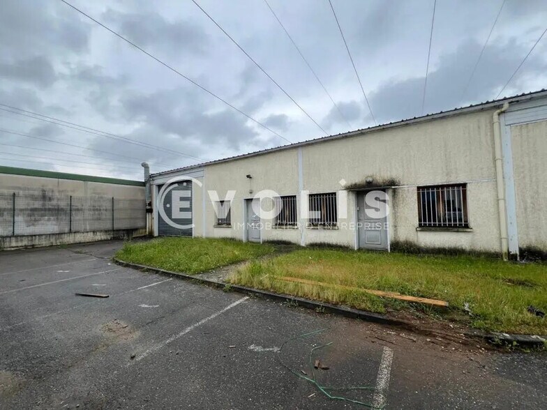 Office in Jonage for lease - Building Photo - Image 1 of 6