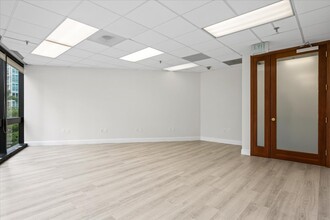 848 Brickell Ave, Miami, FL for lease Building Photo- Image 1 of 3