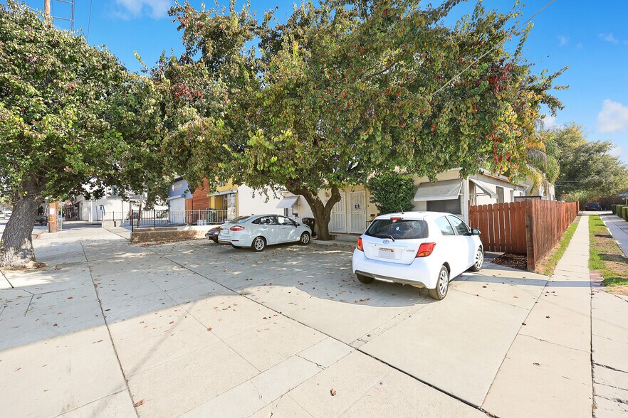 4546 Eagle Rock Blvd, Los Angeles, CA for sale - Building Photo - Image 3 of 33