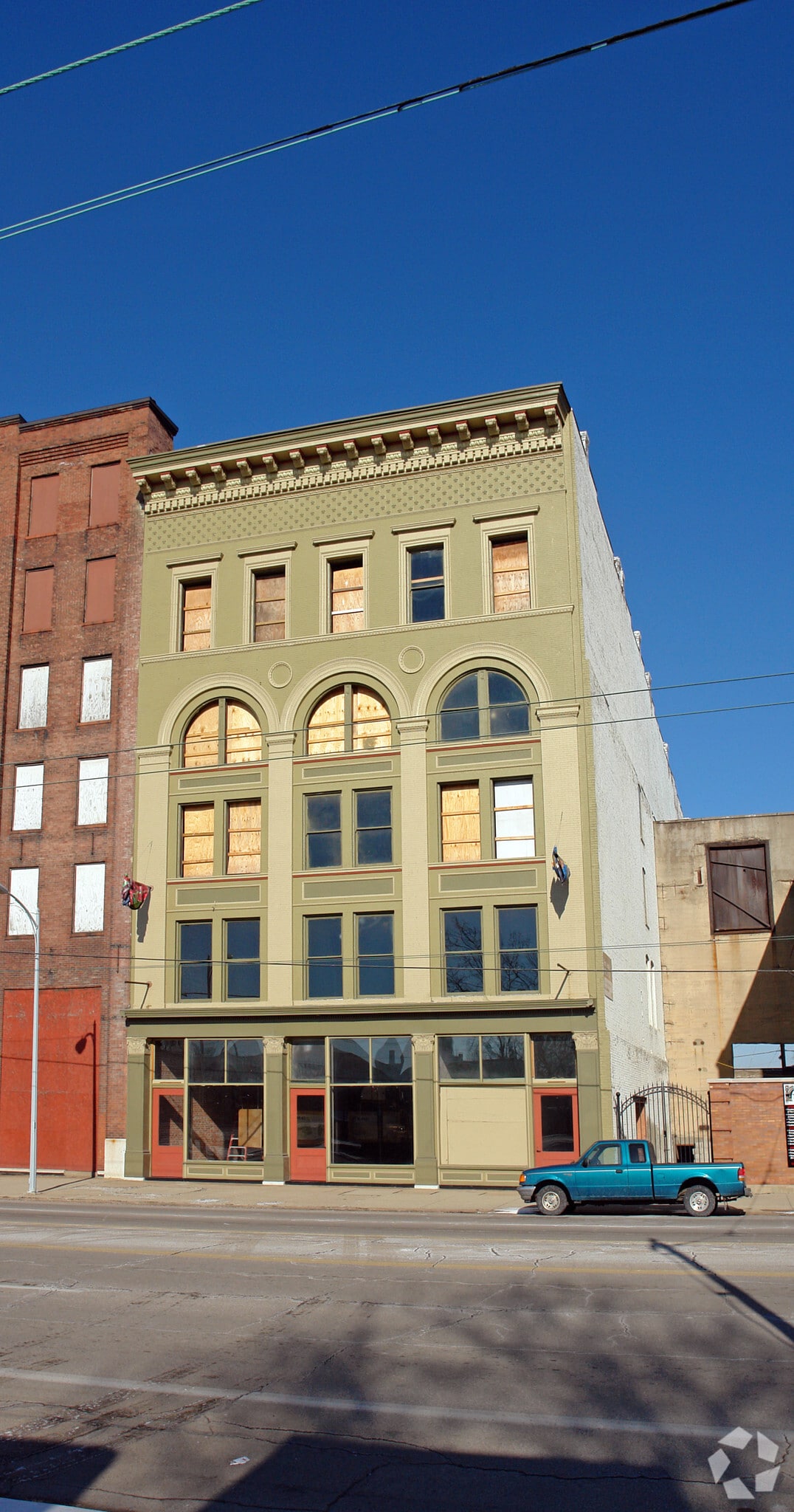 607 E 3rd St, Dayton, OH for sale Primary Photo- Image 1 of 1