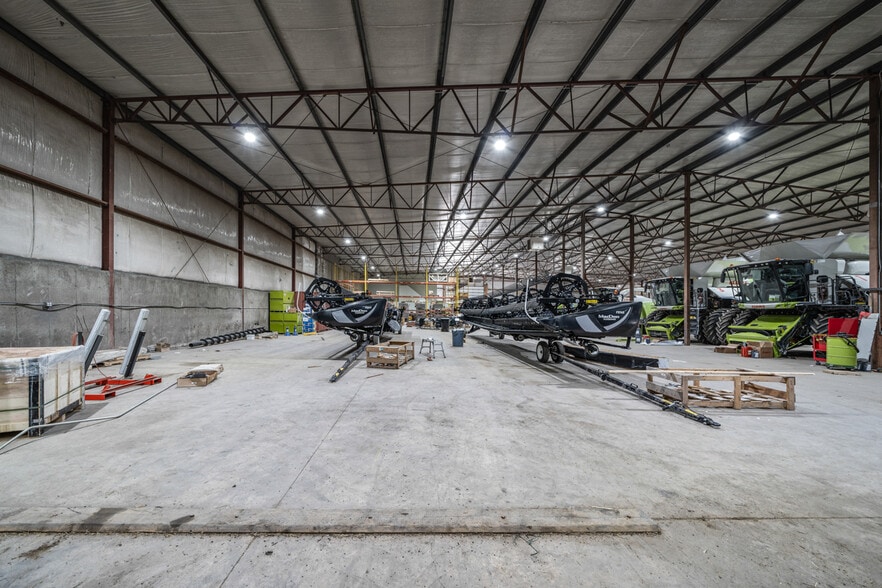 46 Mccool Cres, Crossfield, AB for sale - Interior Photo - Image 3 of 14