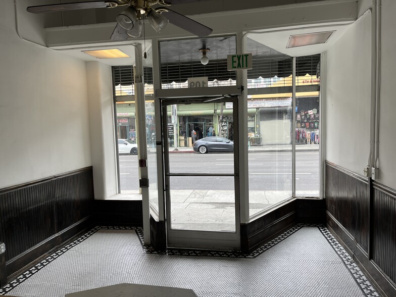 101-113 E 8th St, Los Angeles, CA for lease - Interior Photo - Image 3 of 3