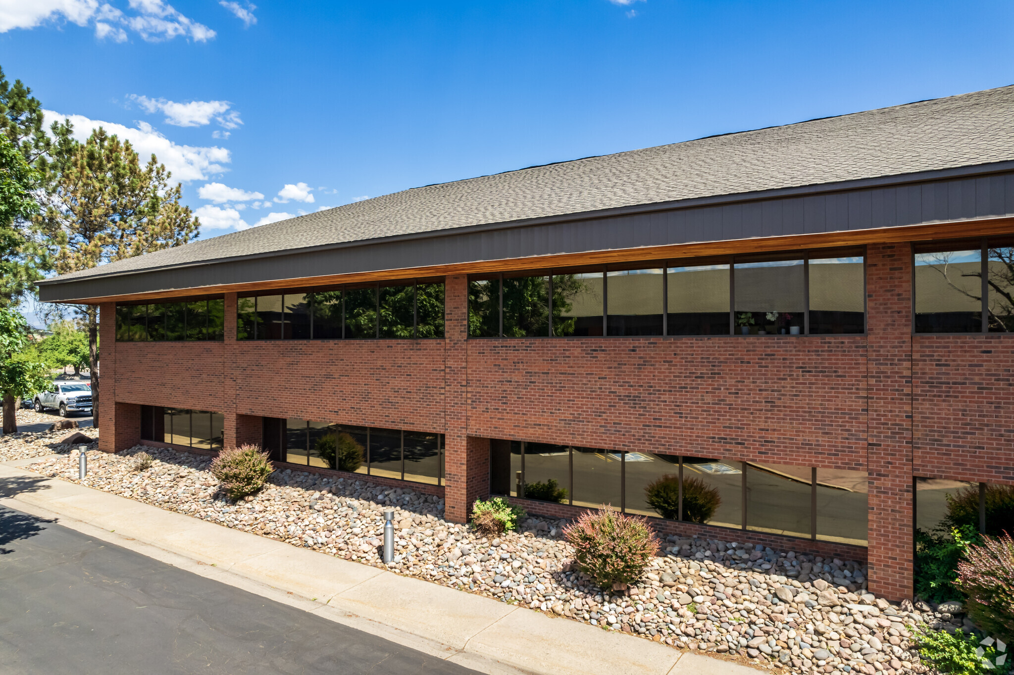 4891 Independence St, Wheat Ridge, CO for lease Building Photo- Image 1 of 8