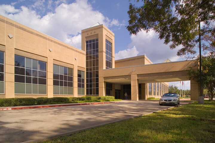 1111-1211 Highway 6, Sugar Land, TX 77478 - Imperial Medical Center