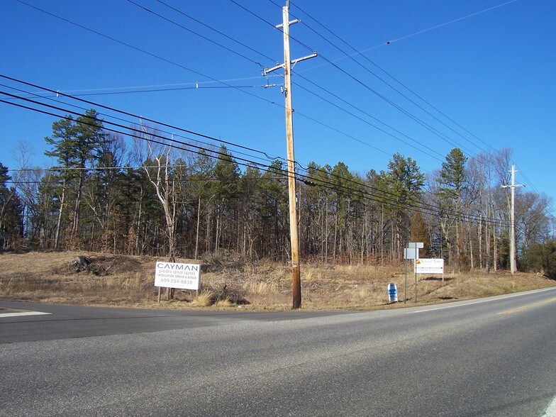 Mount HollyFreehold (Route 537) Rd, Upper Freehold Township, NJ 08514