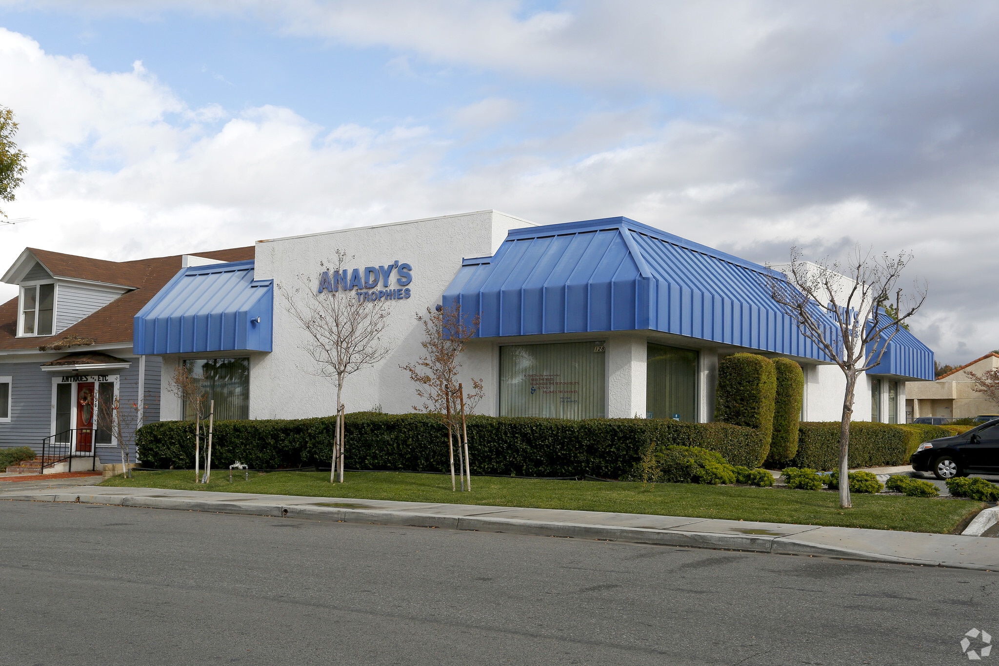 128 N Juanita St, Hemet, CA for sale Primary Photo- Image 1 of 4