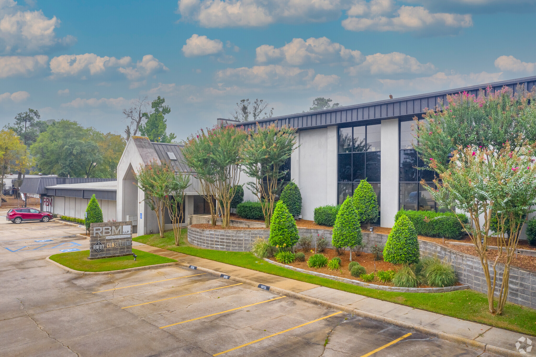 2640 Youree Dr, Shreveport, LA for lease Primary Photo- Image 1 of 5