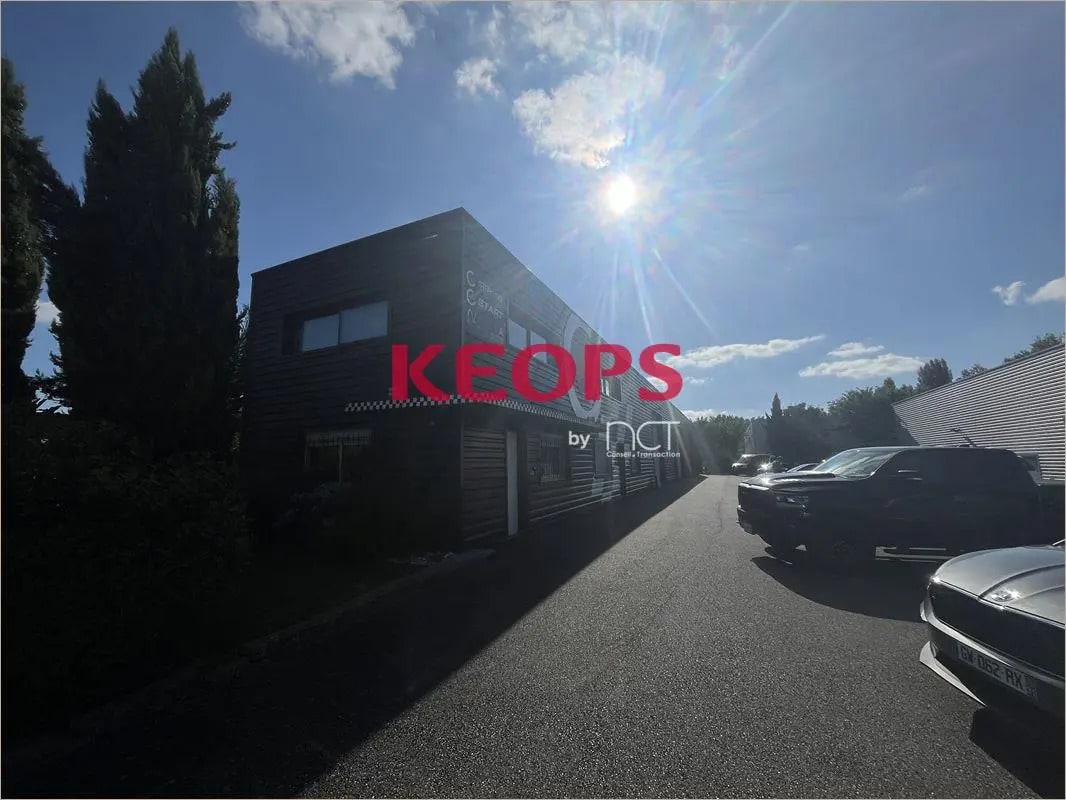 Flex in Montrabé for lease Building Photo- Image 1 of 11