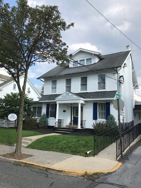 222 Main St, Emmaus, PA for sale Building Photo- Image 1 of 1