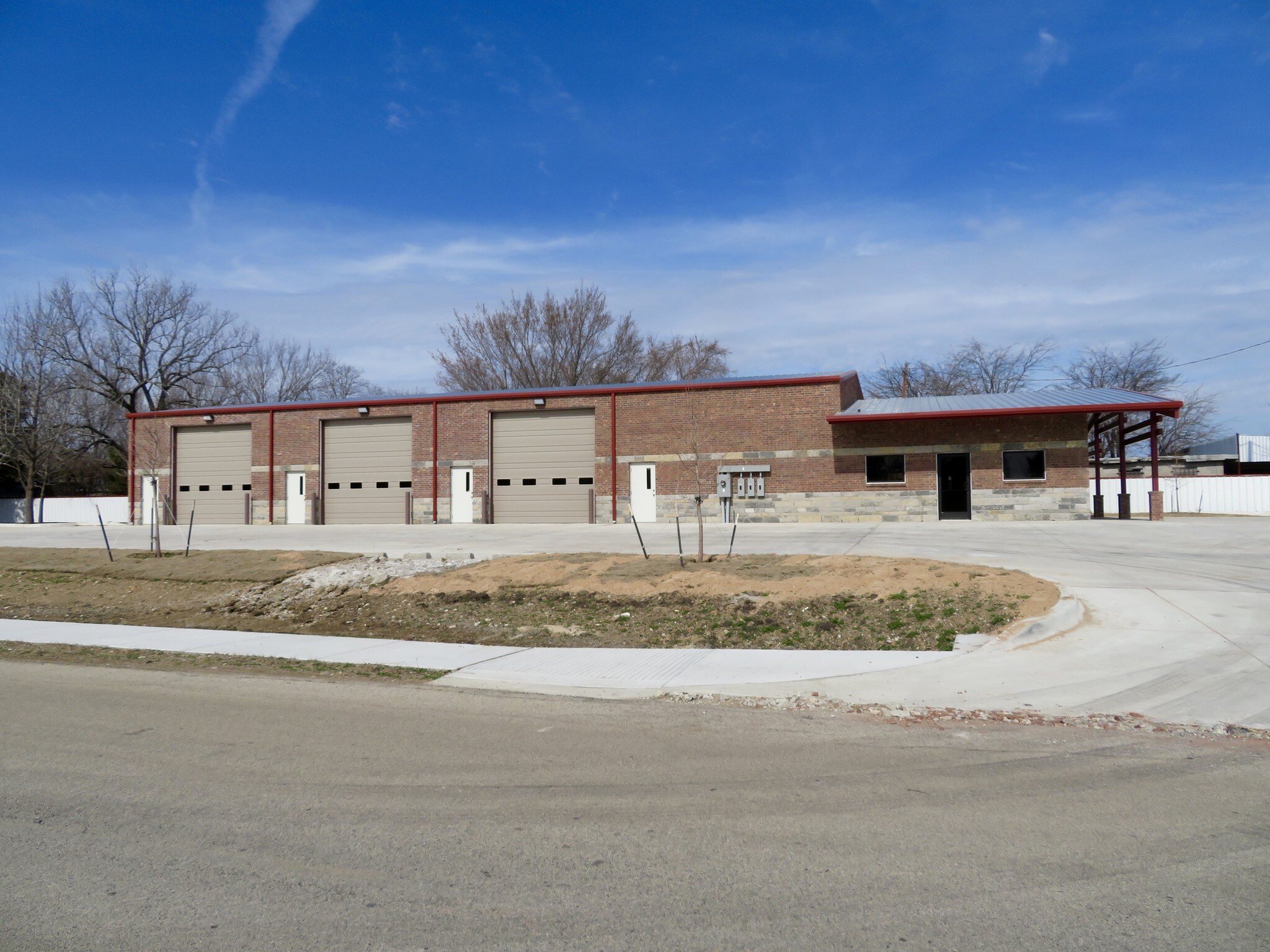 905 N Interstate Highway 45, Wilmer, TX 75172