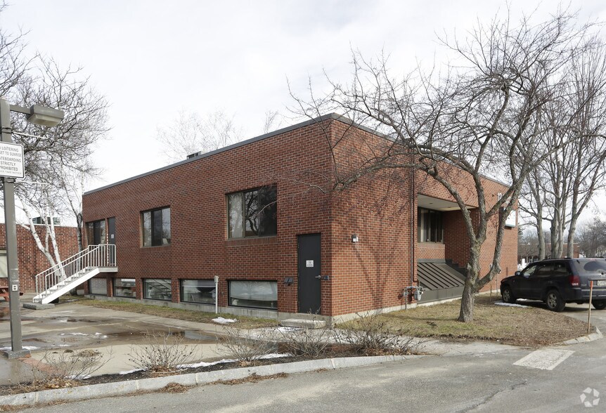 12 Westbrook Cmn, Westbrook, ME for sale - Primary Photo - Image 1 of 1