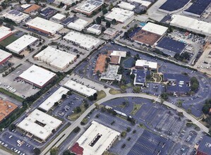 10123 Corporate Square Dr, Creve Coeur, MO - AERIAL  map view