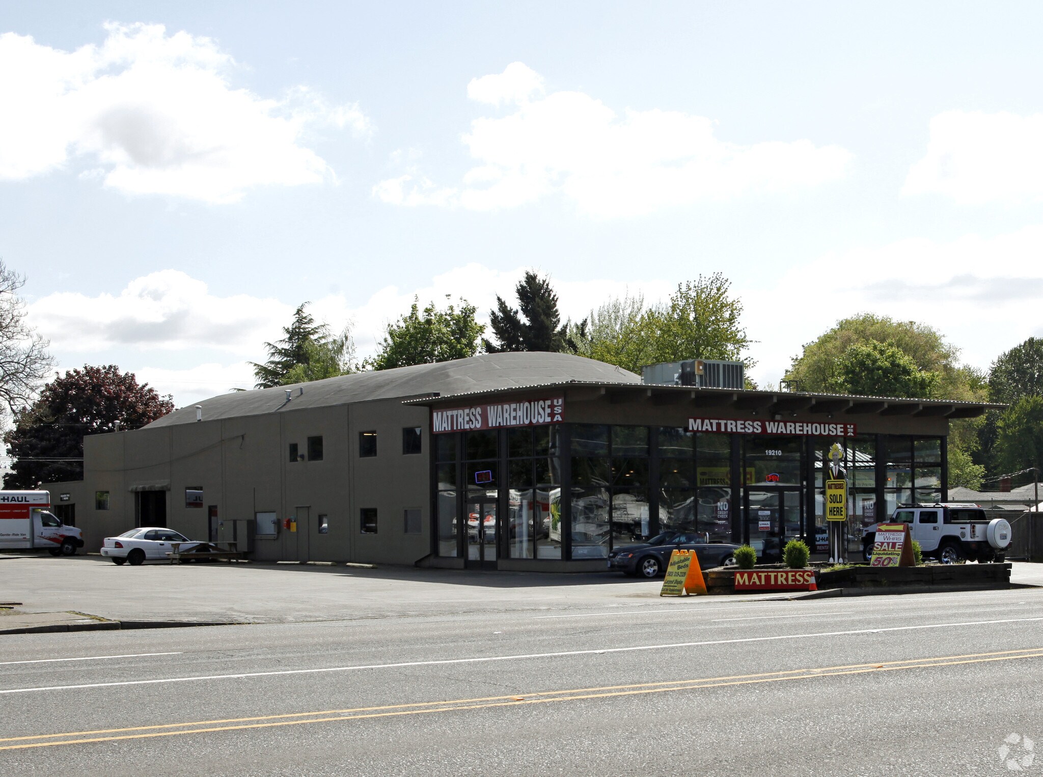 19210 McLoughlin Blvd, Gladstone, OR for sale Building Photo- Image 1 of 1